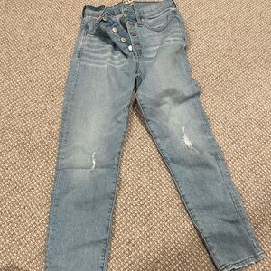 Madewell Women’s 9” High-rise Skinny Jean in light wash, barely worn